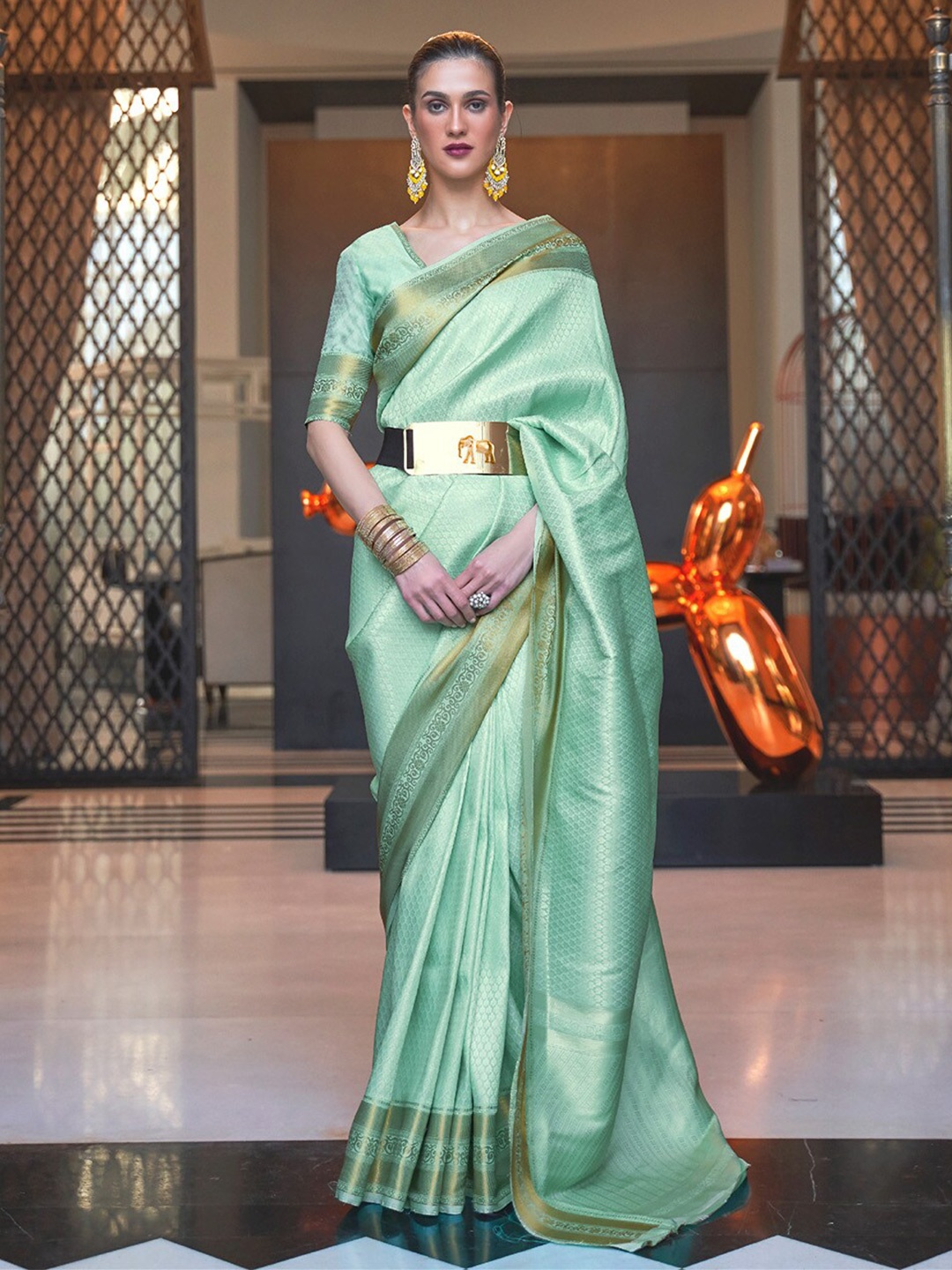 

DEVATITHI Ethnic Motifs Zari Kanjeevaram Saree, Green