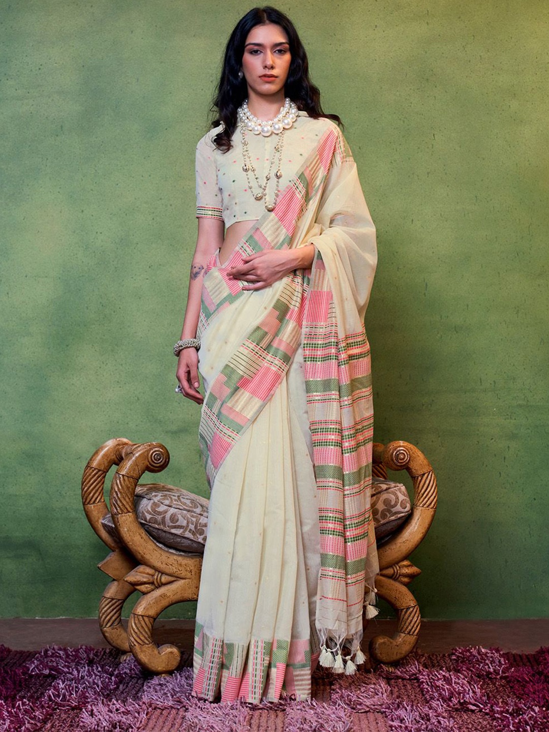 

DEVATITHI Ethnic Motifs Woven Design Saree, Beige