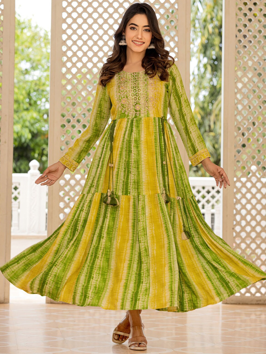 

FASHION DWAR Ethnic Motifs Print Maxi Dress, Green