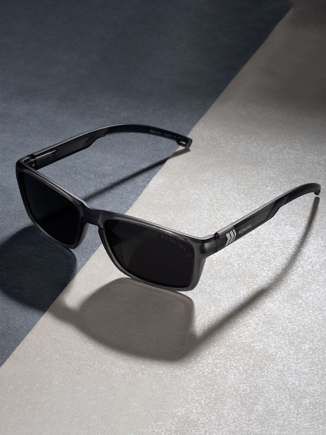 

ROYALTAIL Unisex Rectangle Sunglasses with UV Protected Lens RT-SUNG-079, Black