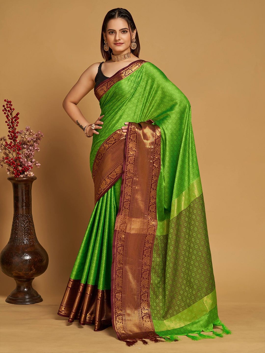 

bansari textiles Woven Design Zari Banarasi Saree, Lime green