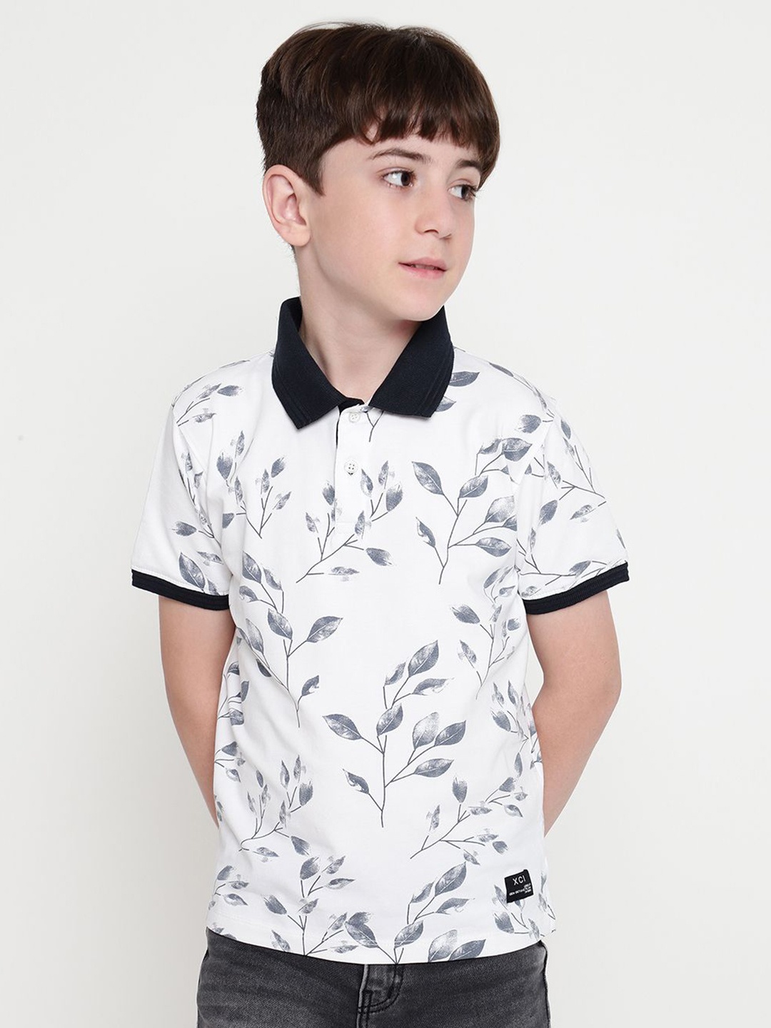 

Octave Boys Floral Printed V-Neck Tropical T-shirt, White