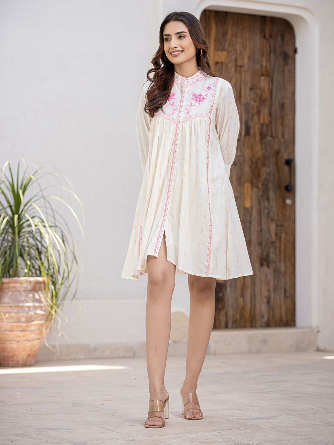 

FASHION DWAR Floral Embroidered A-Line Dress, White