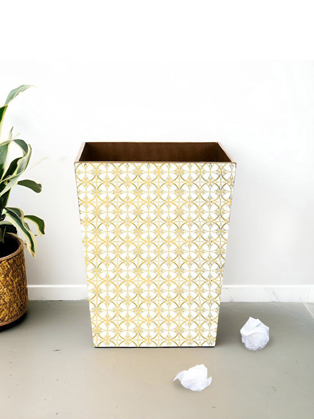 

THE HOME CO. White Printed Wooden Dustbin