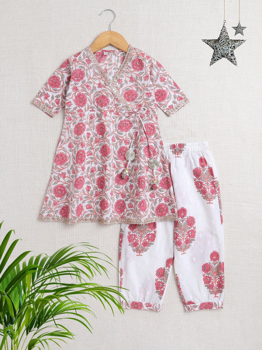 

The Magic Wand Girls Floral Printed Regular Gotta Patti Kurta with Salwar, Pink