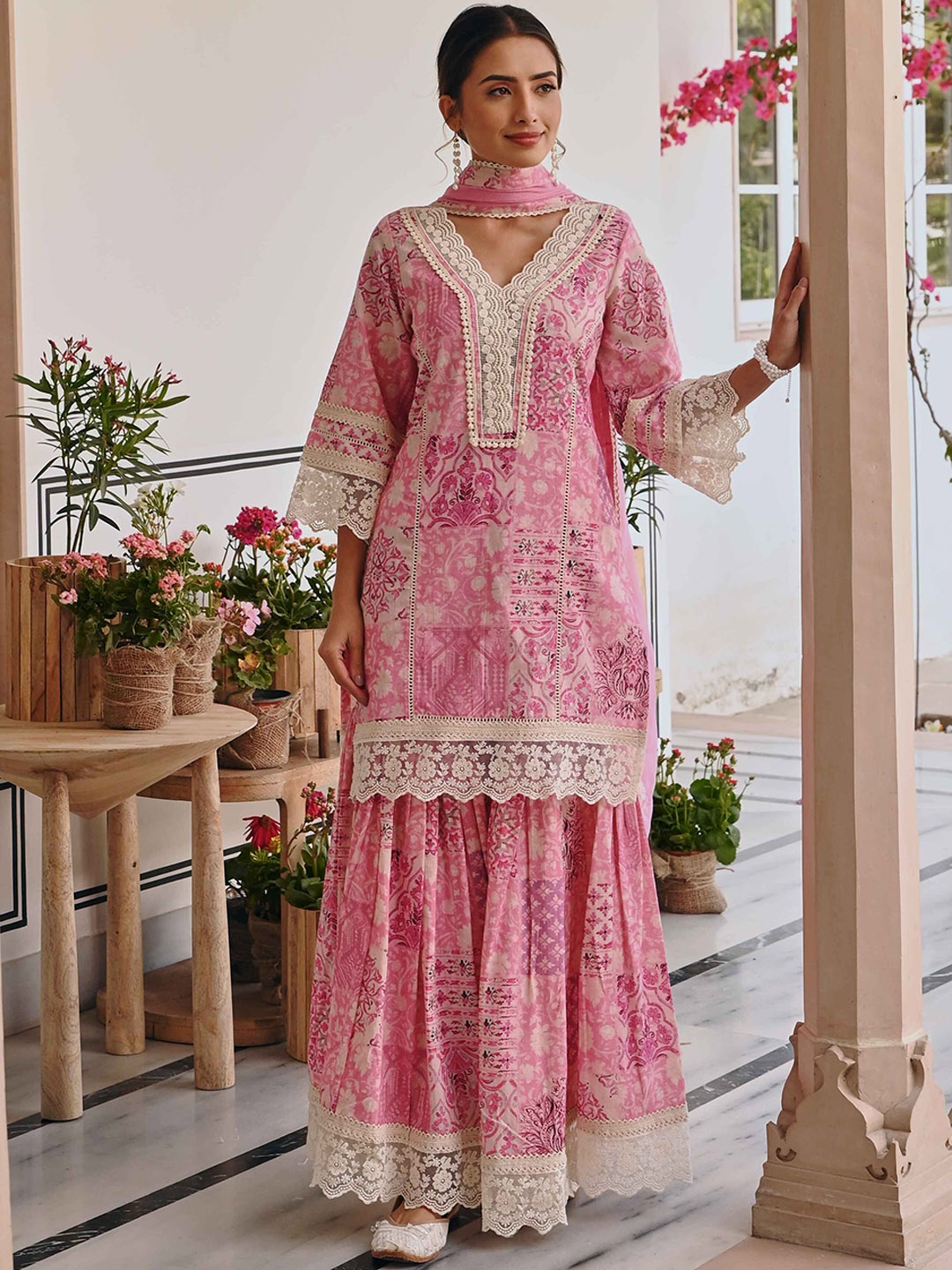 

KARAJ JAIPUR Floral Printed Regular Pure Cotton Kurta with Sharara & Dupatta, Pink