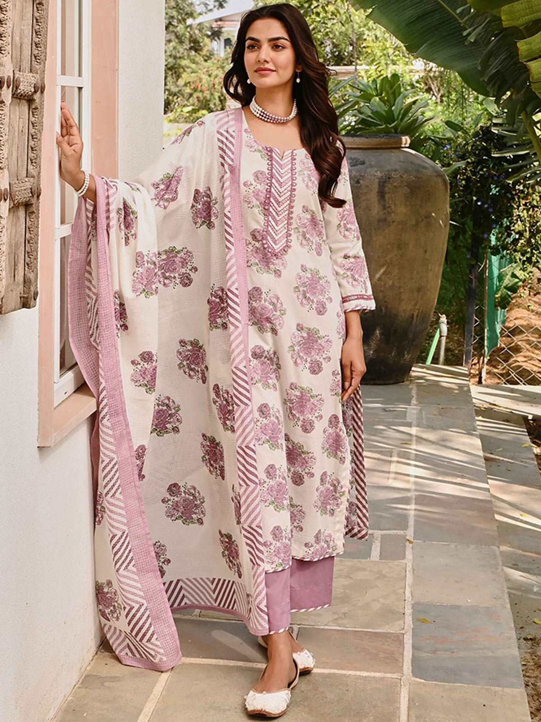 

KARAJ JAIPUR Floral Printed Regular Pure Cotton Kurta with Palazzos & Dupatta, Purple
