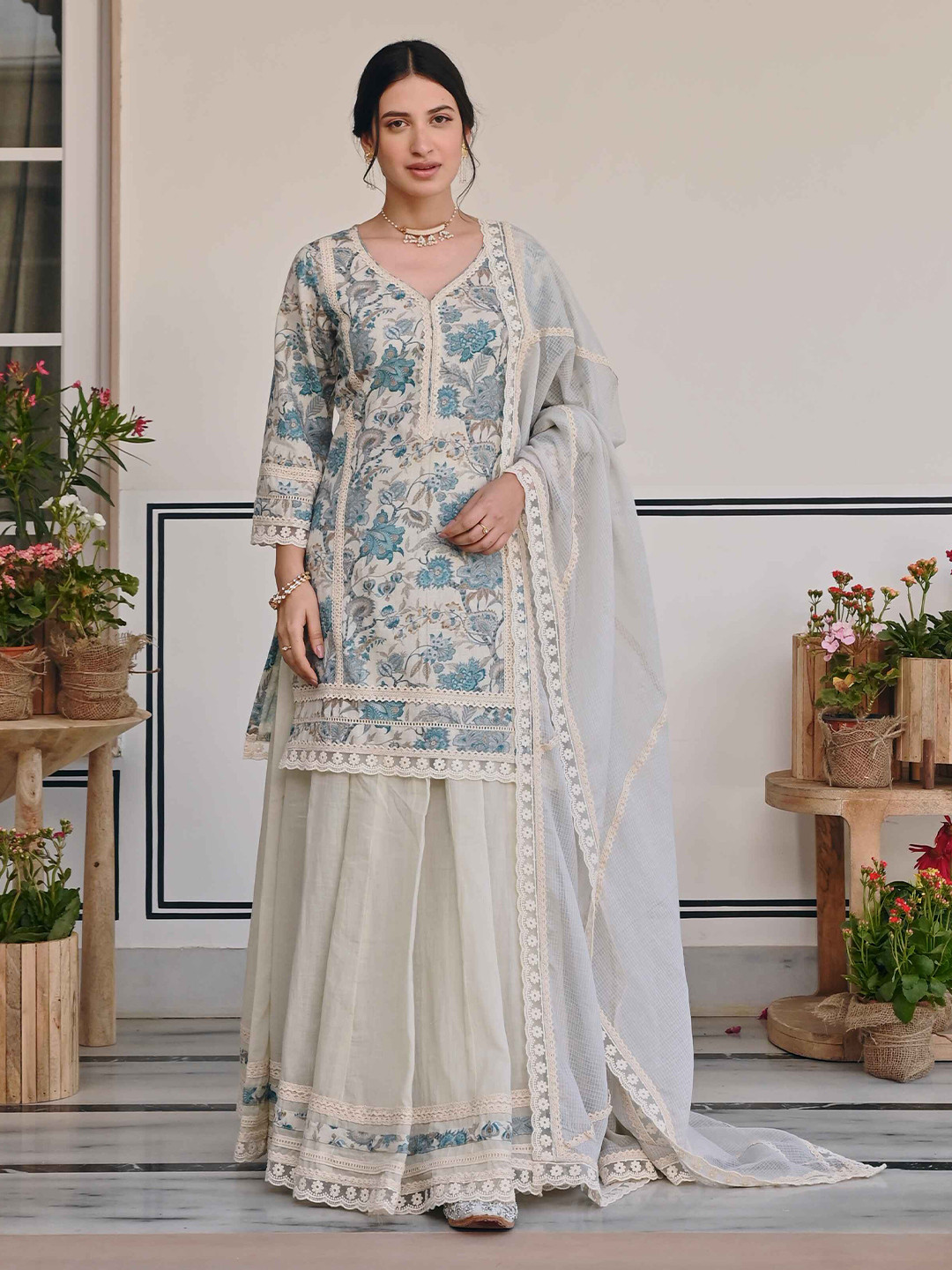 

KARAJ JAIPUR Floral Printed Regular Pure Cotton Kurta with Skirt & Dupatta, Blue
