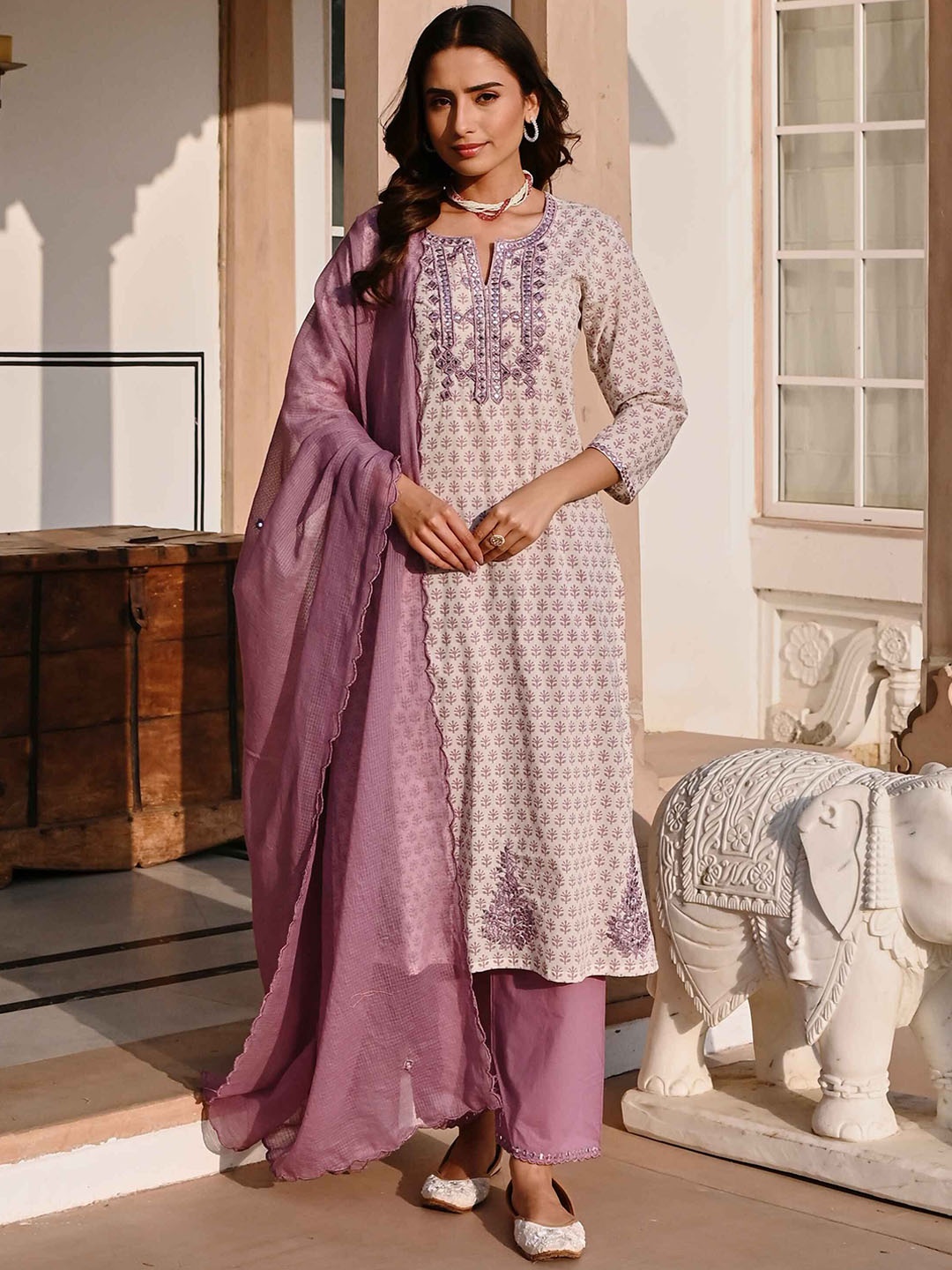 

KARAJ JAIPUR Floral Printed Thread Work Pure Cotton Kurta with Trousers & Dupatta, Purple