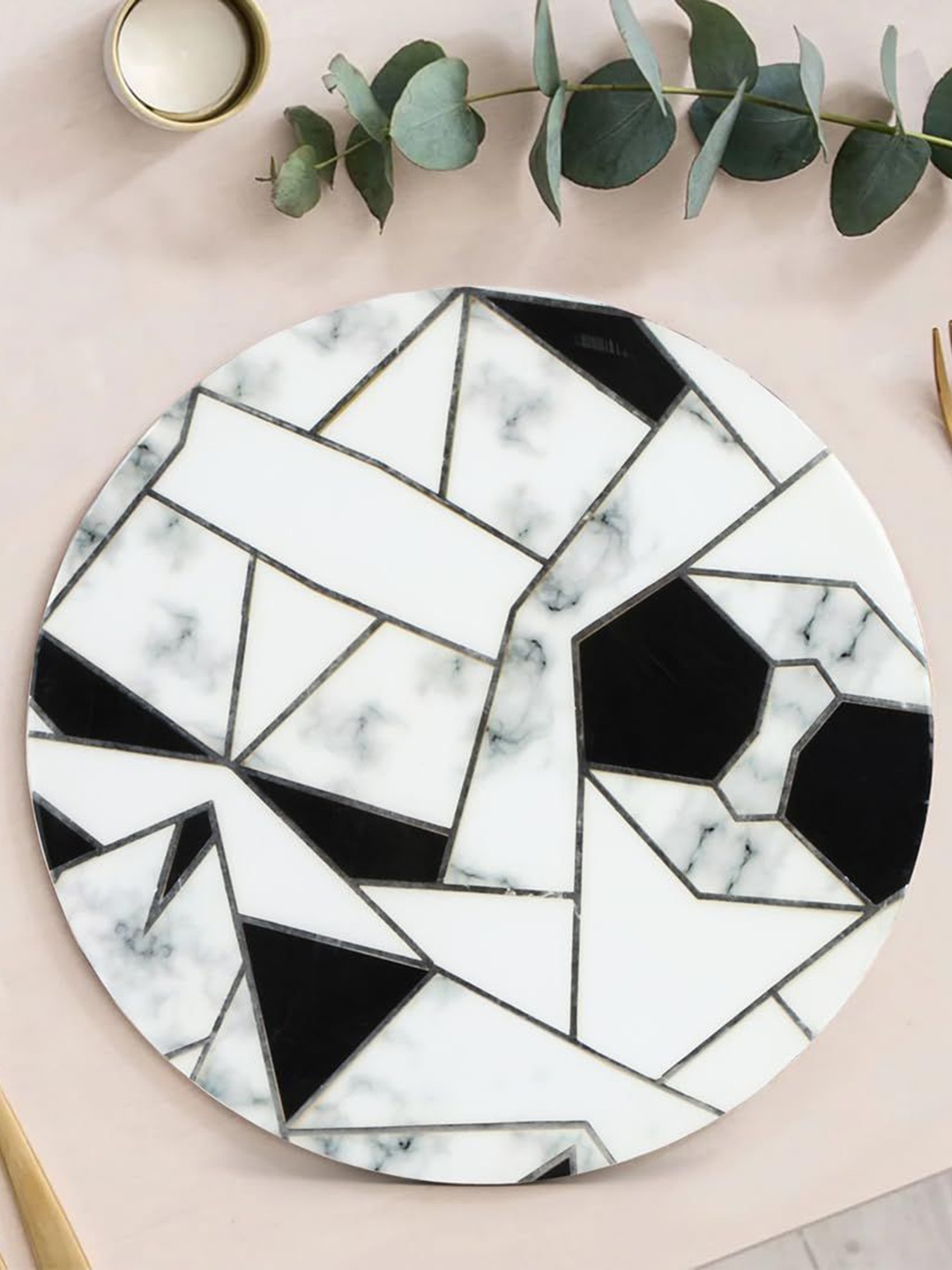 

THE HOME CO. Grey & White Abstract Printed Wooden Trivet