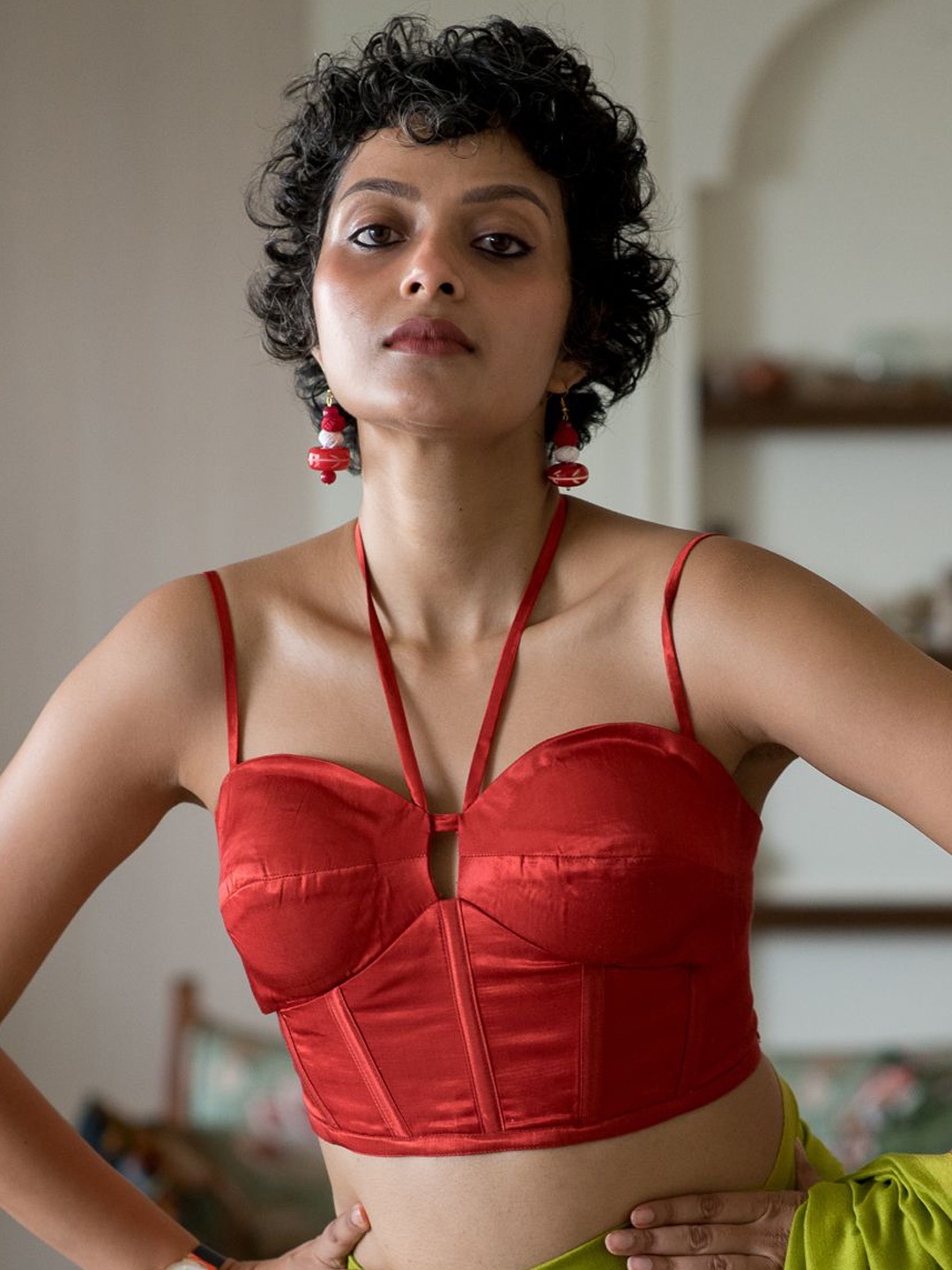 

Suta Sweetheart Neck Sleeveless Saree Blouse, Red