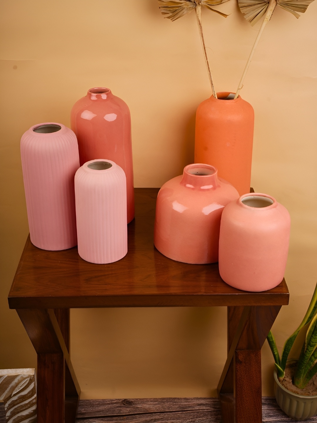 

WEAVING HOMES Pink & Orange 6 Pieces Ceramic Vases