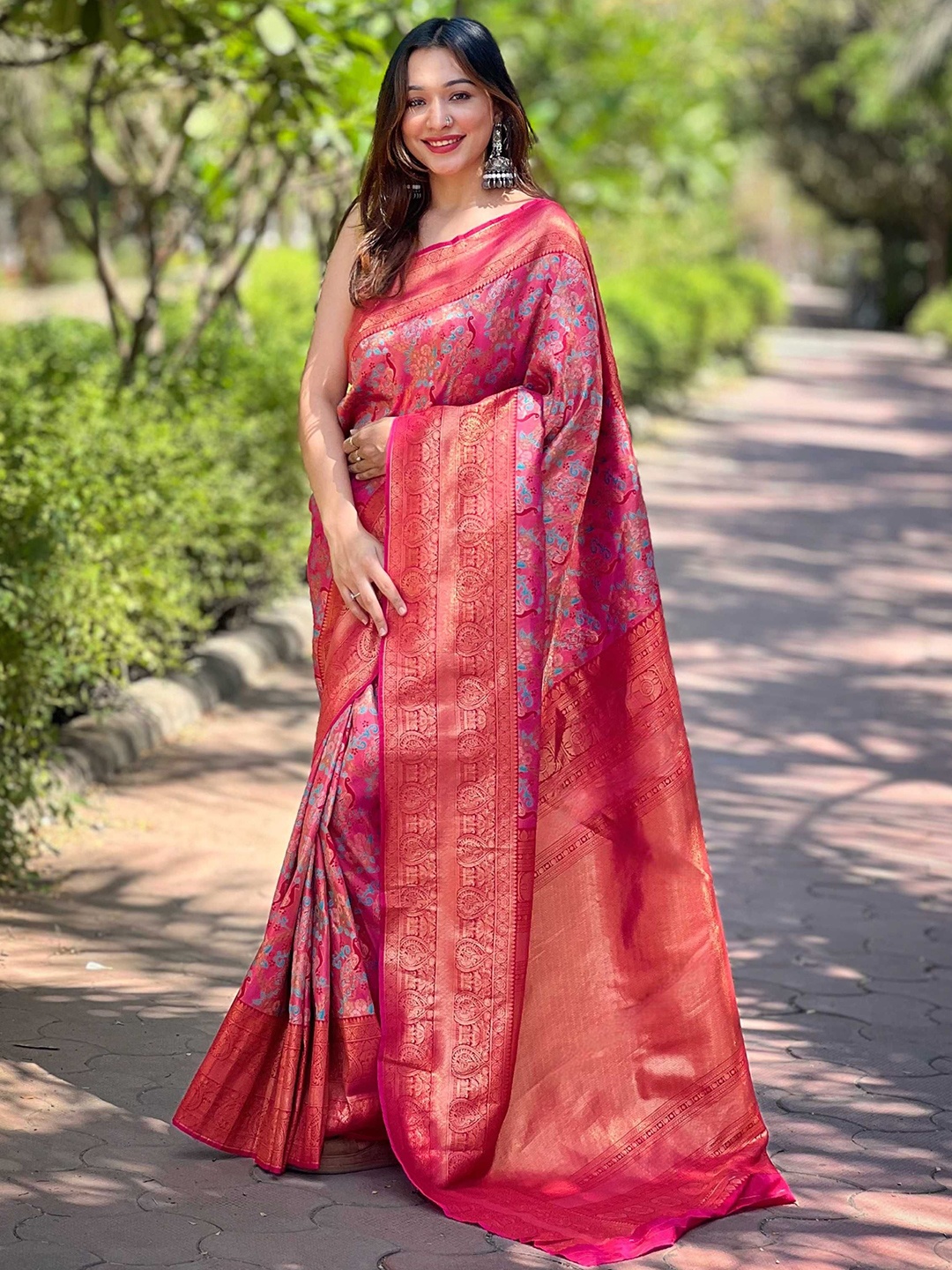 

Panzora Woven Design Zari Banarasi Saree, Pink