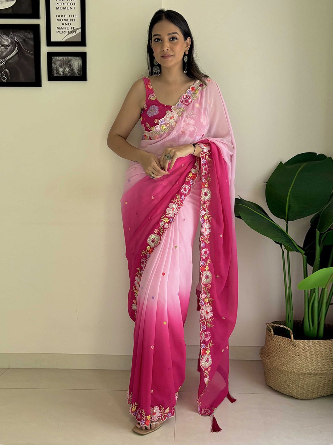 

Panzora Floral Embroidered Saree, Pink
