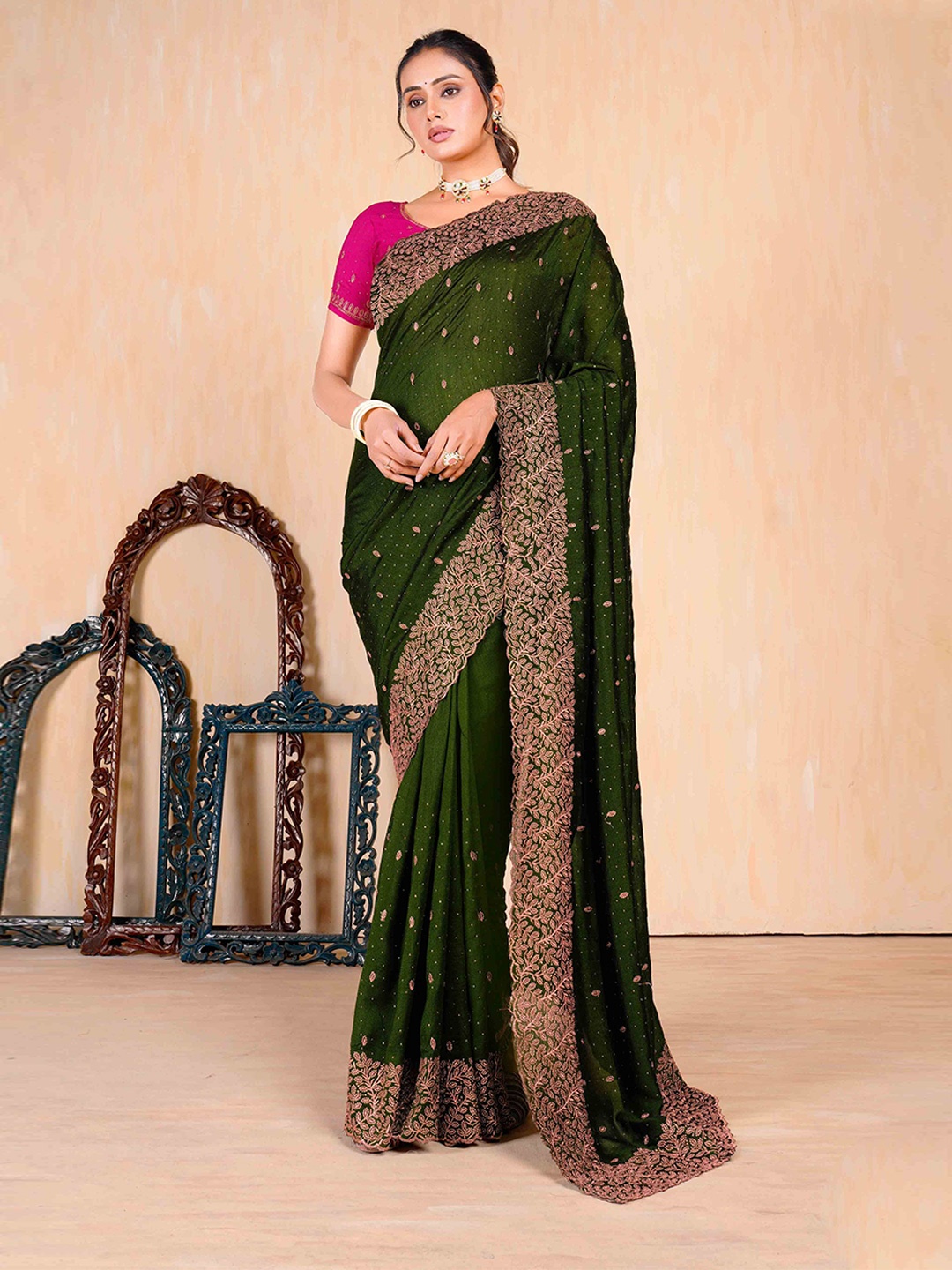 

Panzora Beads and Stones Embellished Embroidered Saree, Green