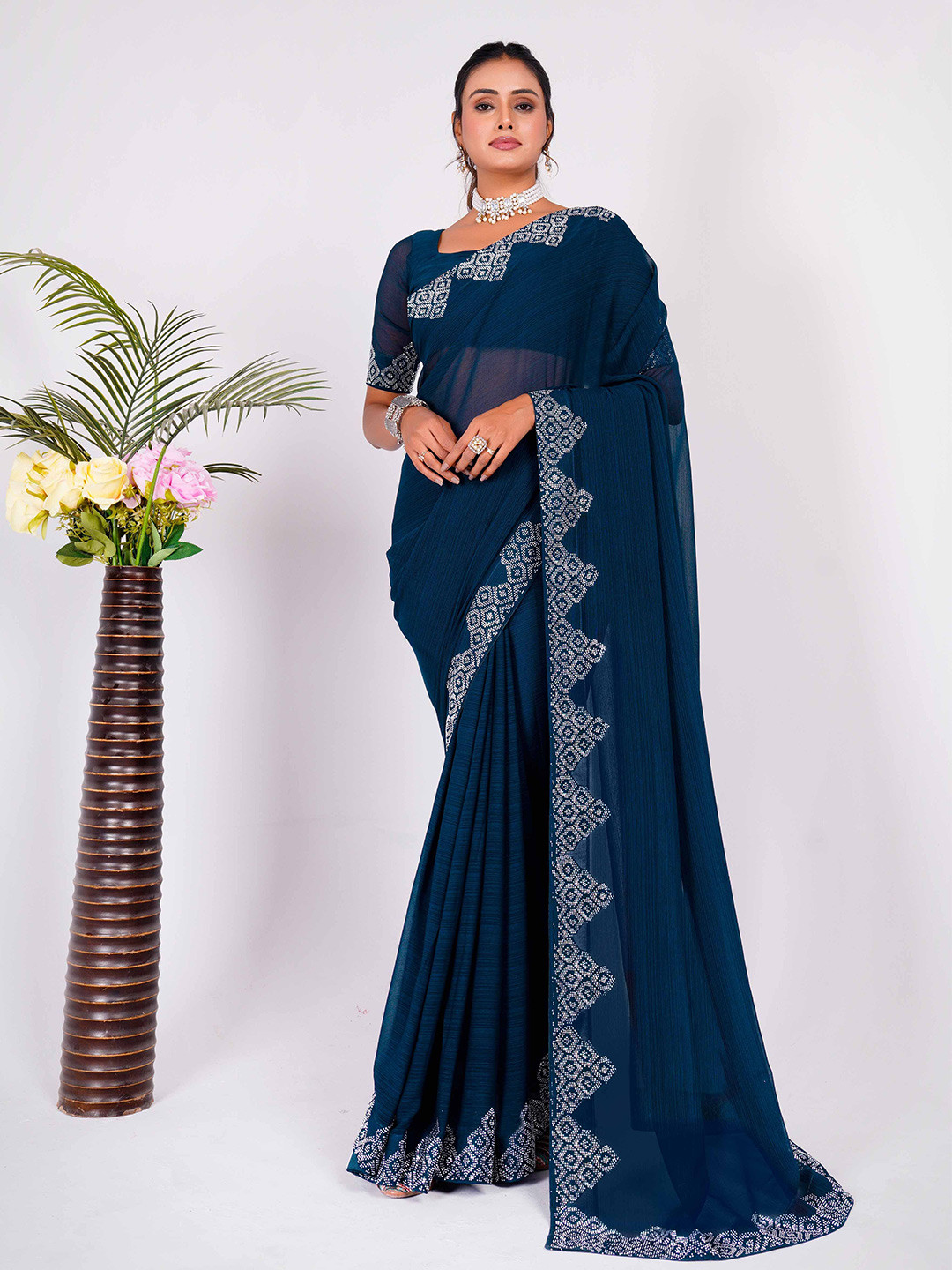 

Panzora Solid Embroidered Beads and Stones Saree, Blue