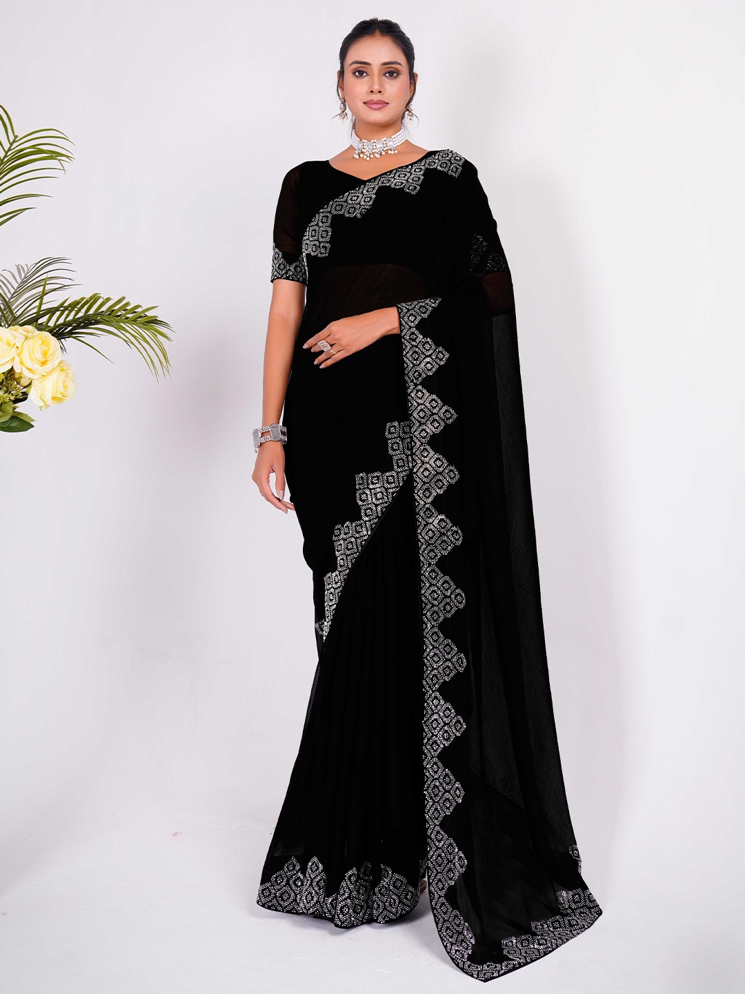 

Panzora Beads and Stones Saree, Black