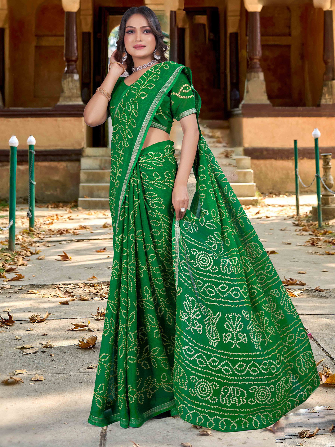 

Panzora Bandhani Saree, Green