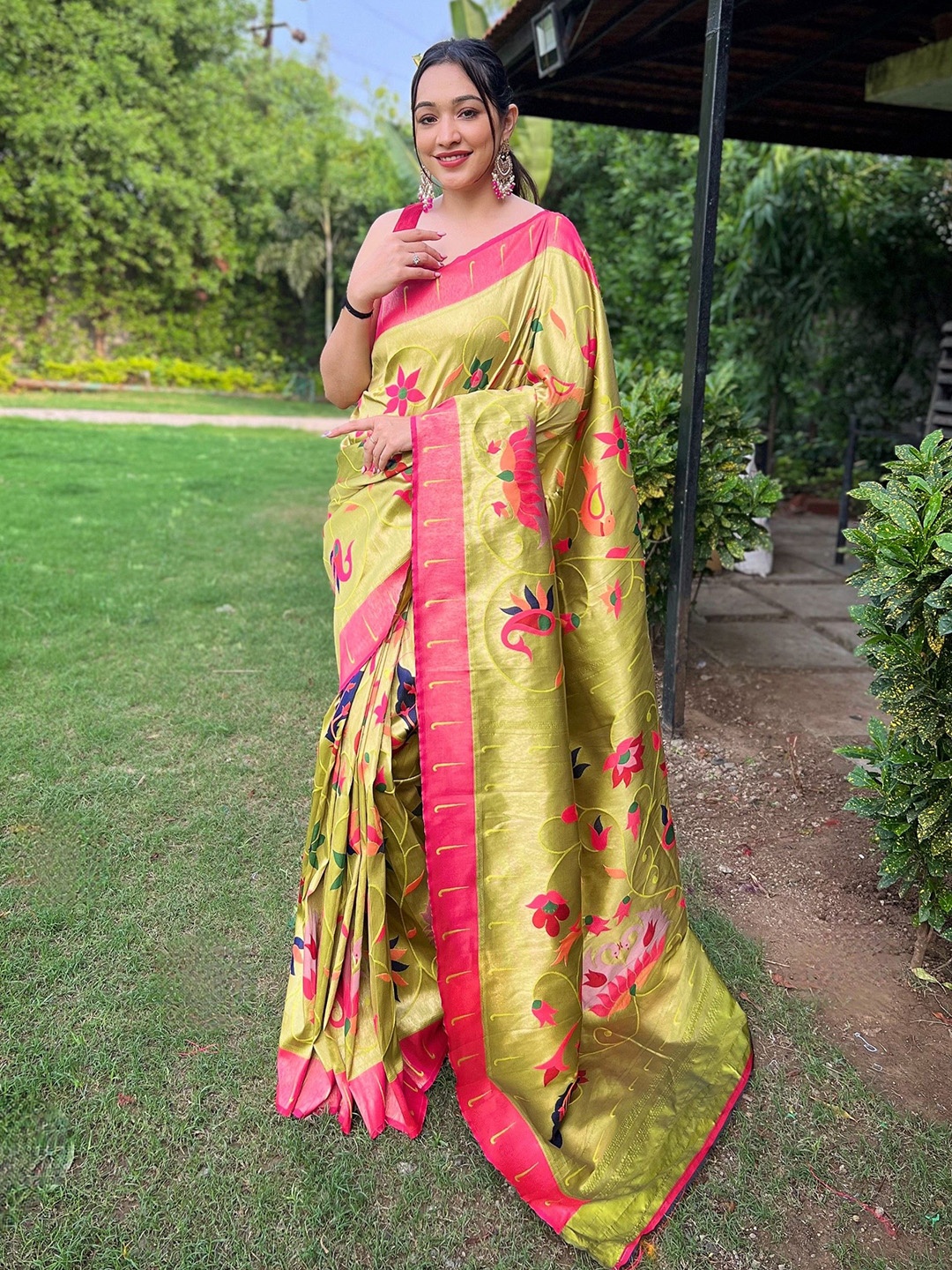 

RV CREATION Woven Design Zari Paithani Saree, Green