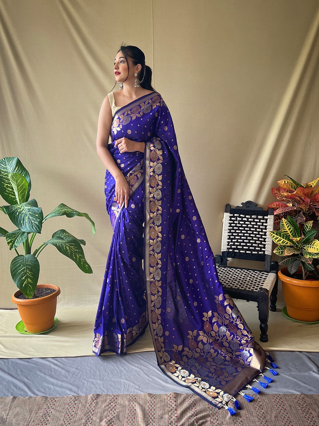 

RV CREATION Woven Design Zari Banarasi Saree, Blue