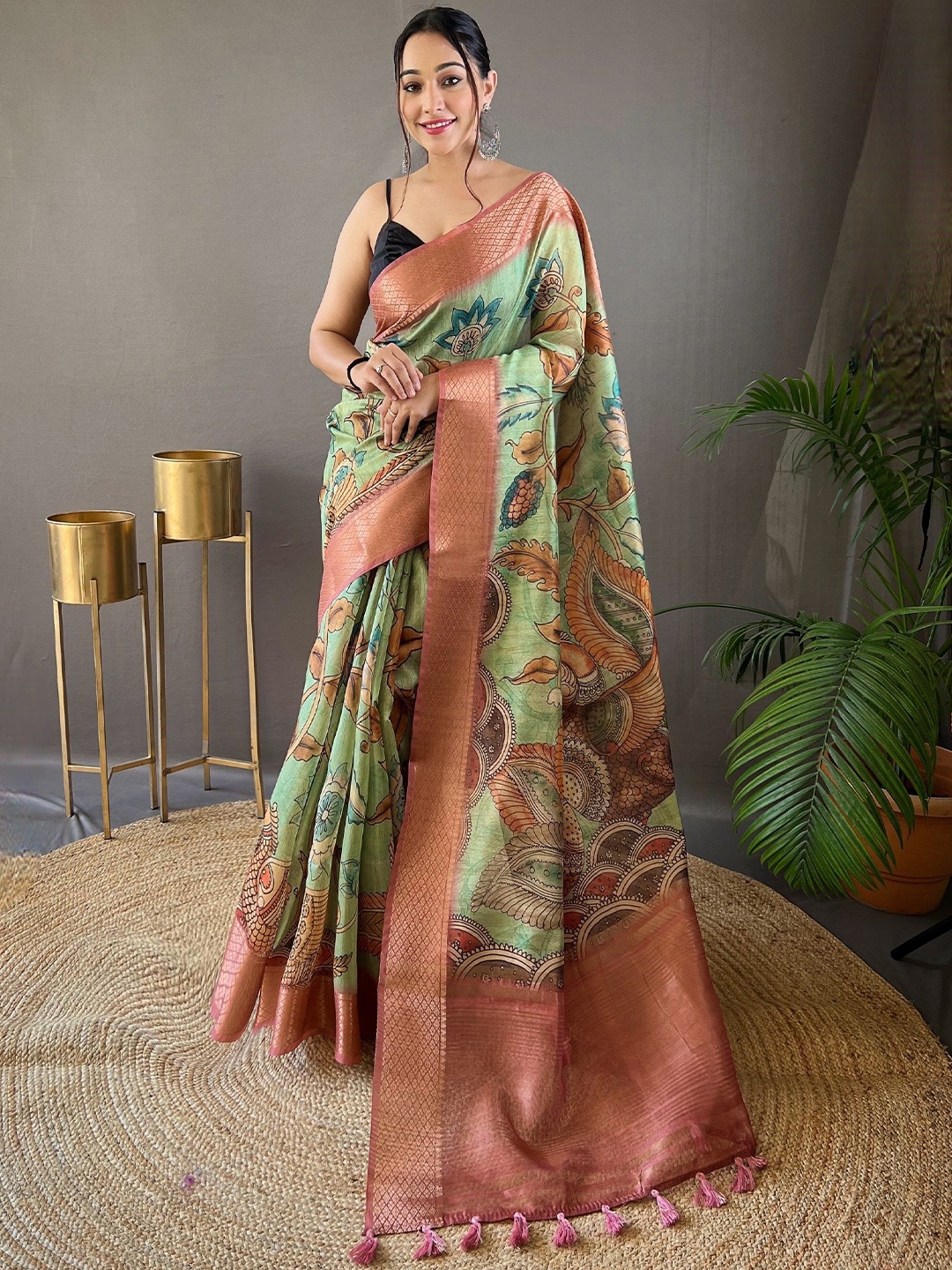 

RV CREATION Kalamkari Zari Saree, Green