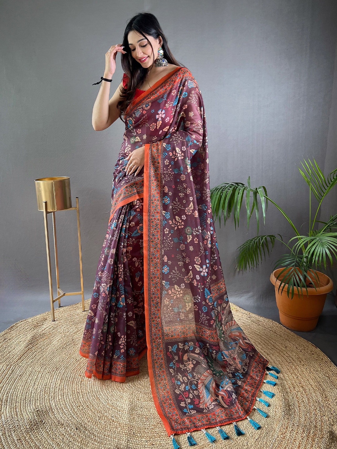 

RV CREATION Kalamkari Designer Tussar Saree, Magenta