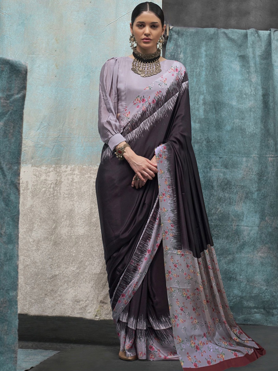 

elora Floral Saree, Black