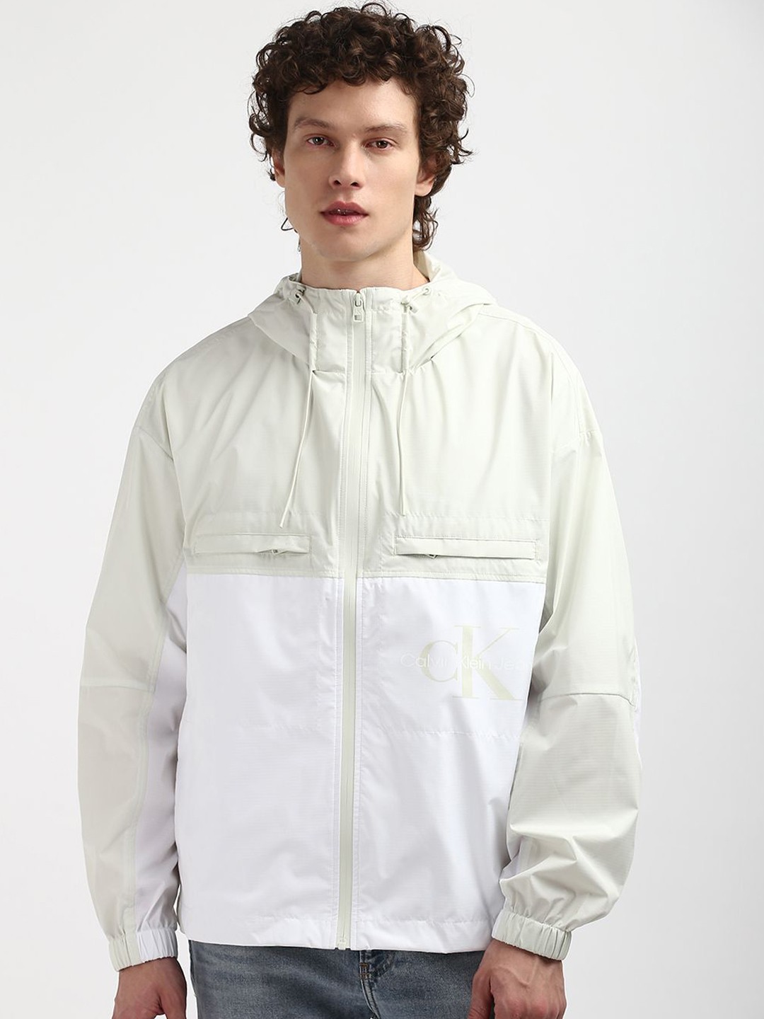 

Calvin Klein Men Spread Collar Colourblocked Sporty Jacket, White