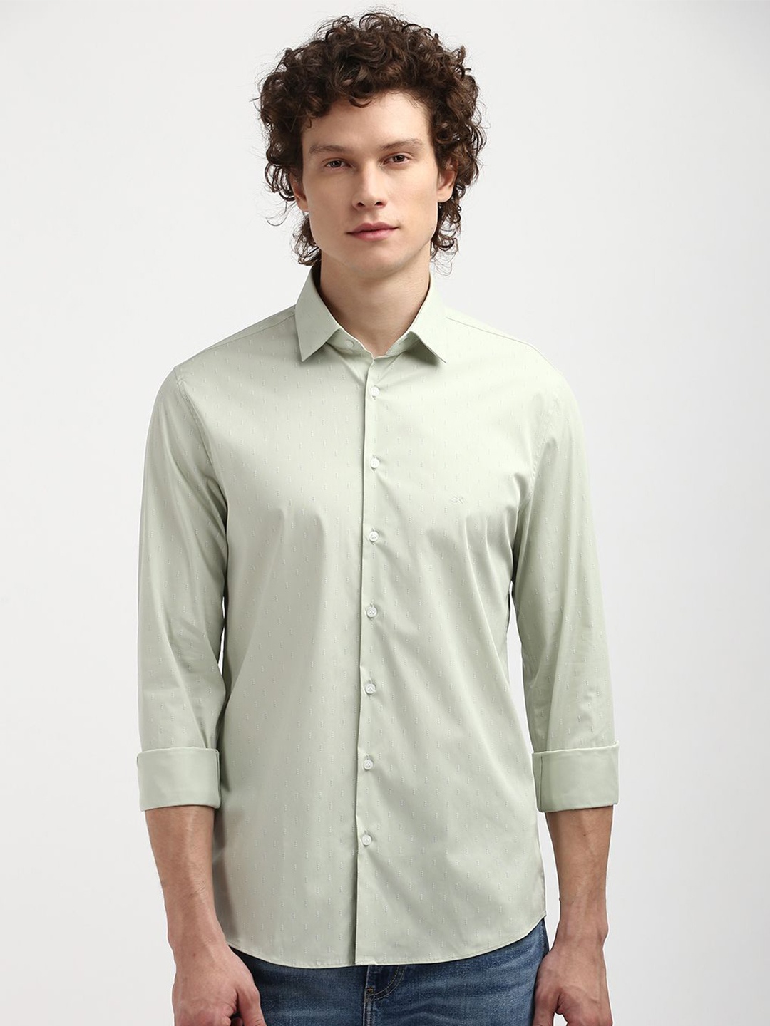 

Calvin Klein Men Solid Spread Collar Slim Fit Casual Shirt, Green