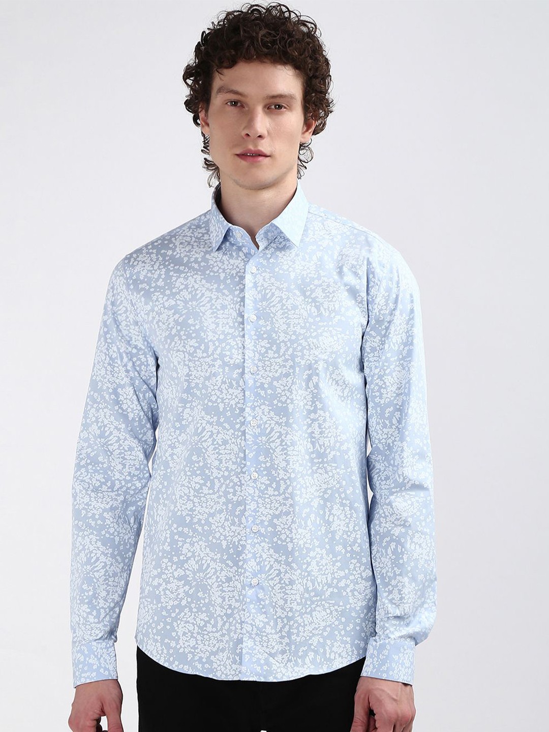 

Calvin Klein Men Floral Printed Spread Collar Slim Fit Casual Shirt, Blue