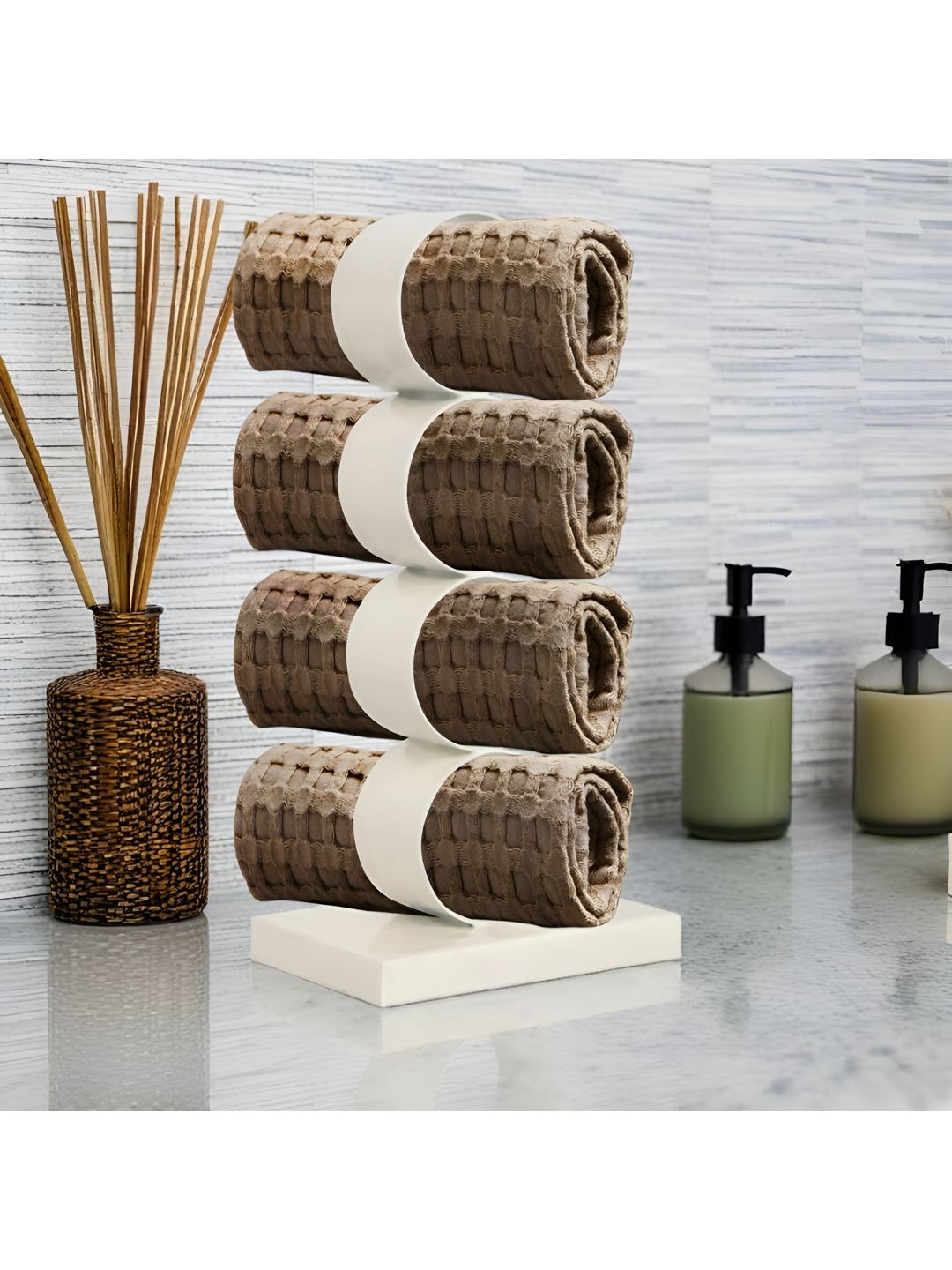 

THE HOME CO. White Metal Matte Towel Holder