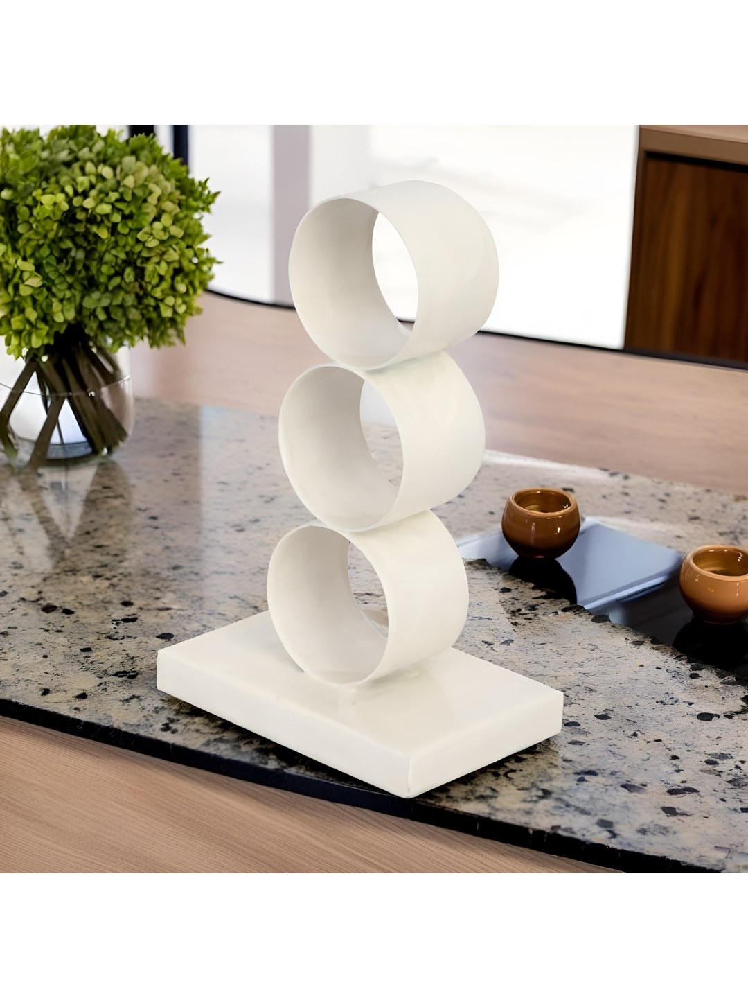 

THE HOME CO. White Metal Classic Metallic Towel Holder