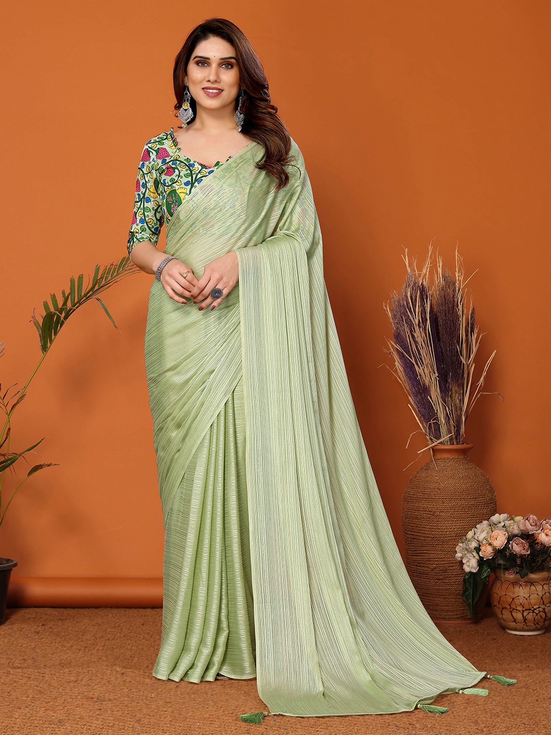 

KAZIA Satin Banarasi Saree, Fluorescent green