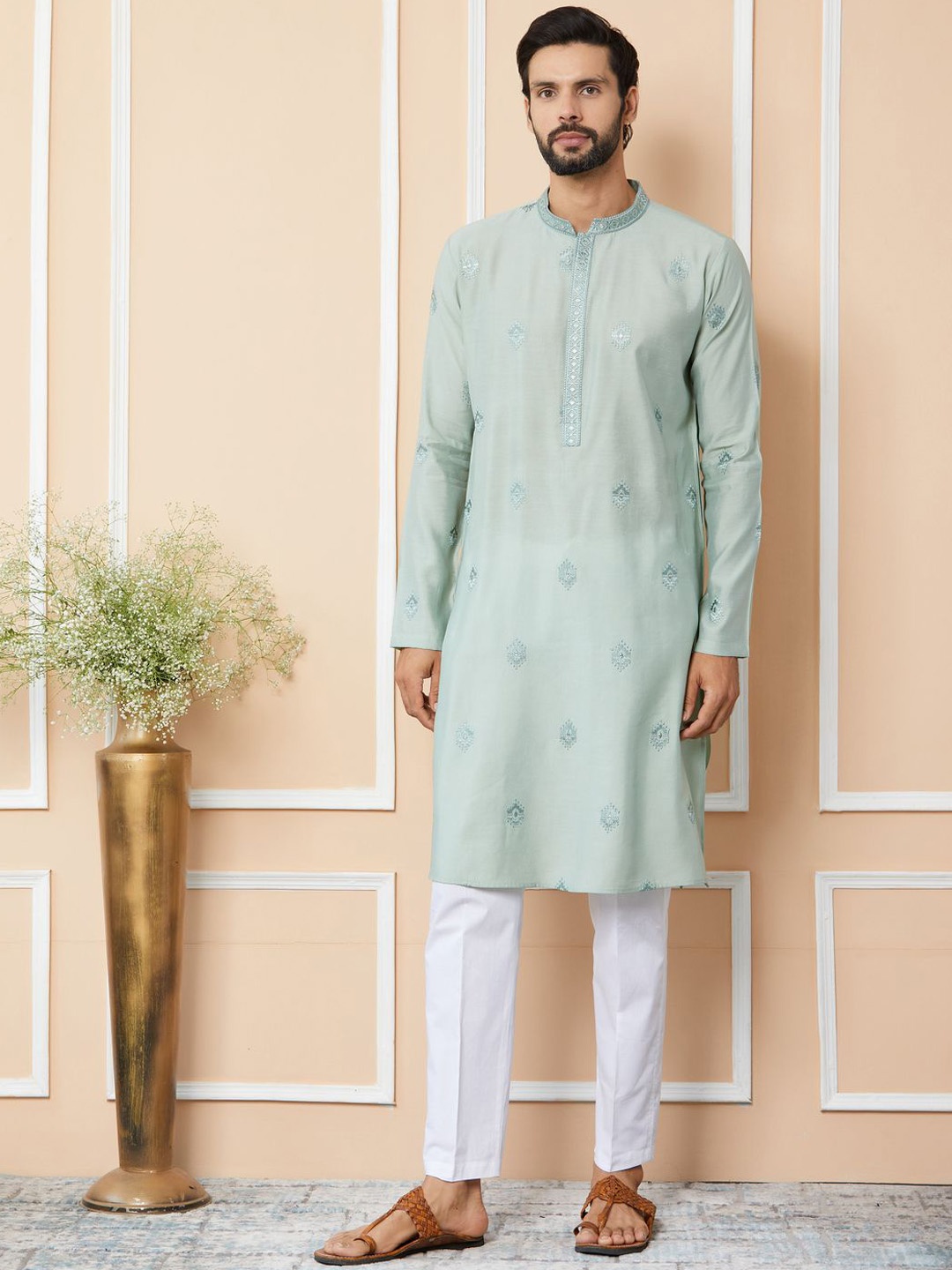 

See Designs Floral Embroidered Regular Sequinned Chanderi Silk Kurta with Pyjamas, Green