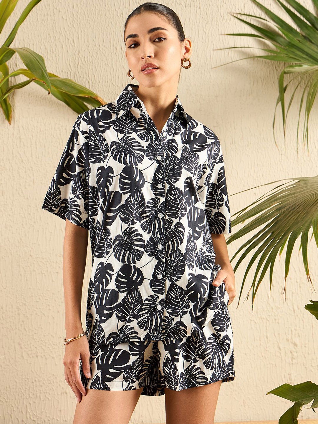 

Uptownie Printed Two Piece Shorts and Shirt Set, White