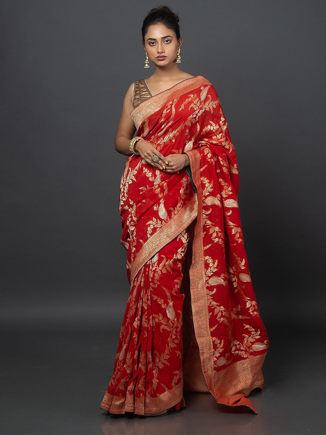 

Urbane Essence Woven Design Zari Pure Cotton Khadi Saree, Red