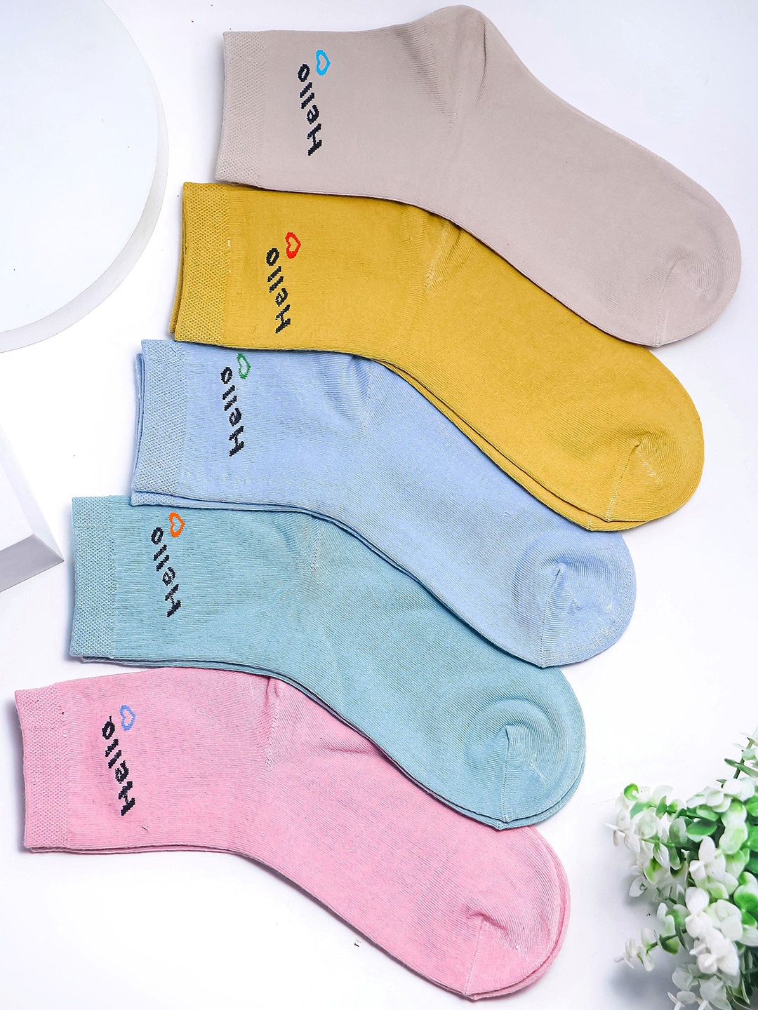 

Brauch Women Pack Of 5 Assorted Above Ankle-Length Socks