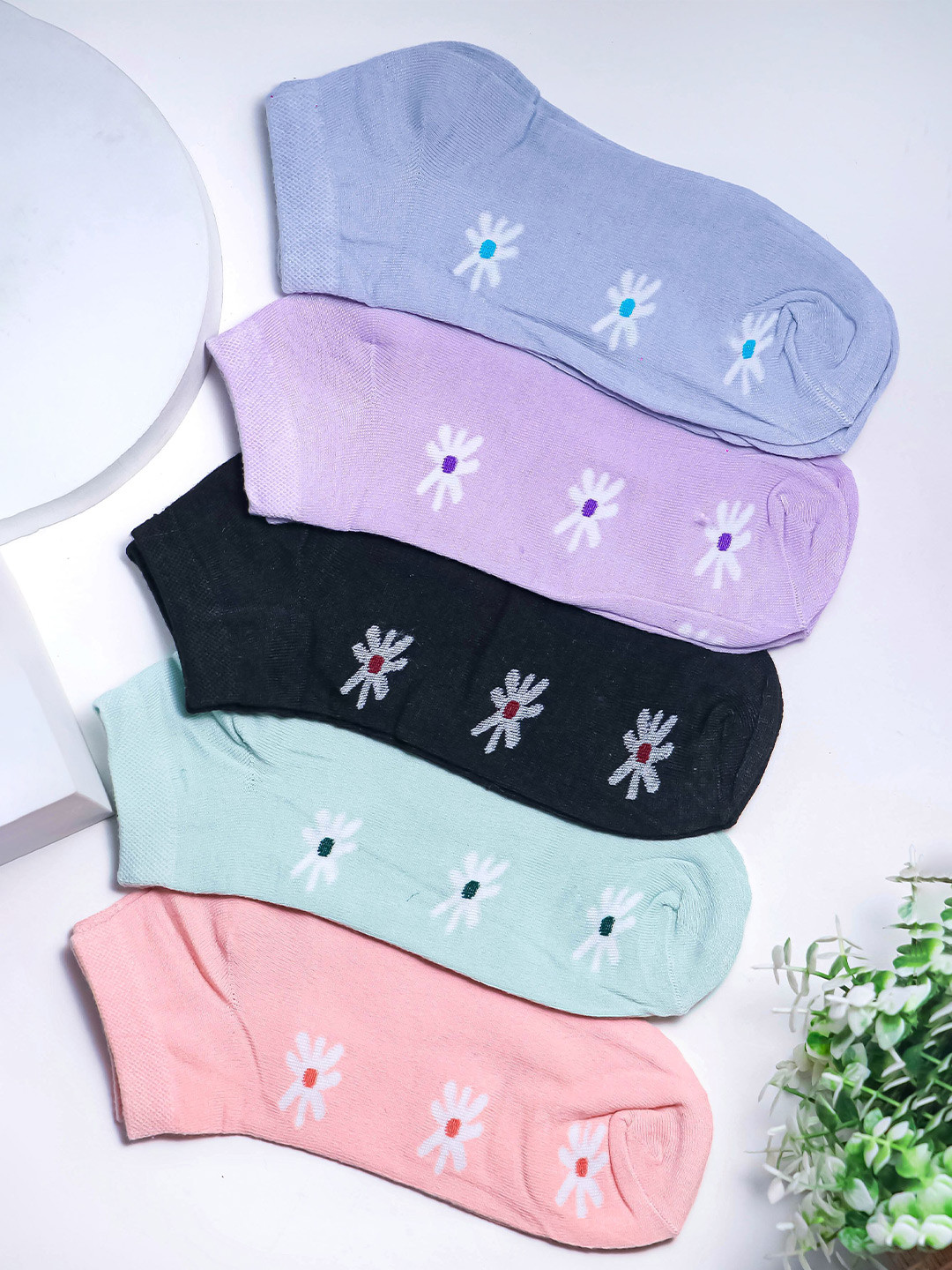 

Brauch Women Pack Of 5 Assorted Ankle Length Socks