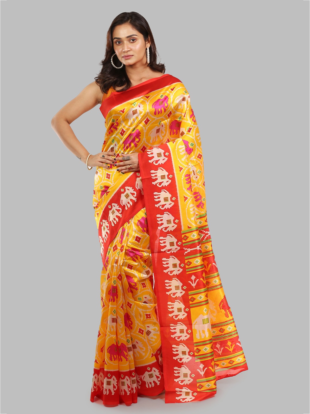 

Urbane Essence Ethnic Motifs Pure Silk Saree, Yellow