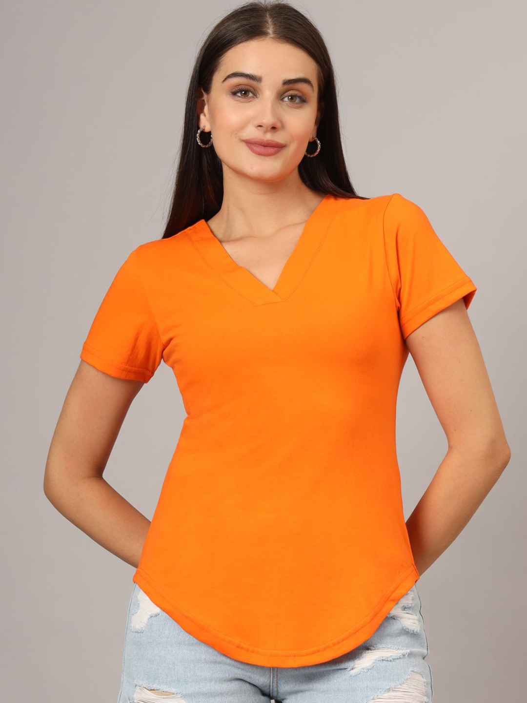 

BRINNS Women V-Neck Applique T-shirt, Orange