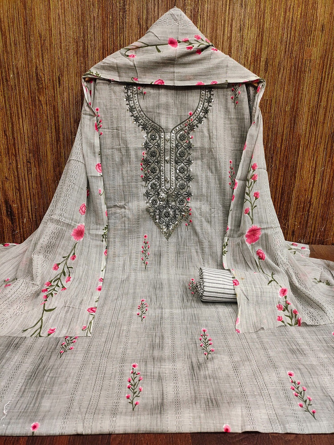 

LeeliPeeri Designer Floral Embroidered Unstitched Dress Material, Grey