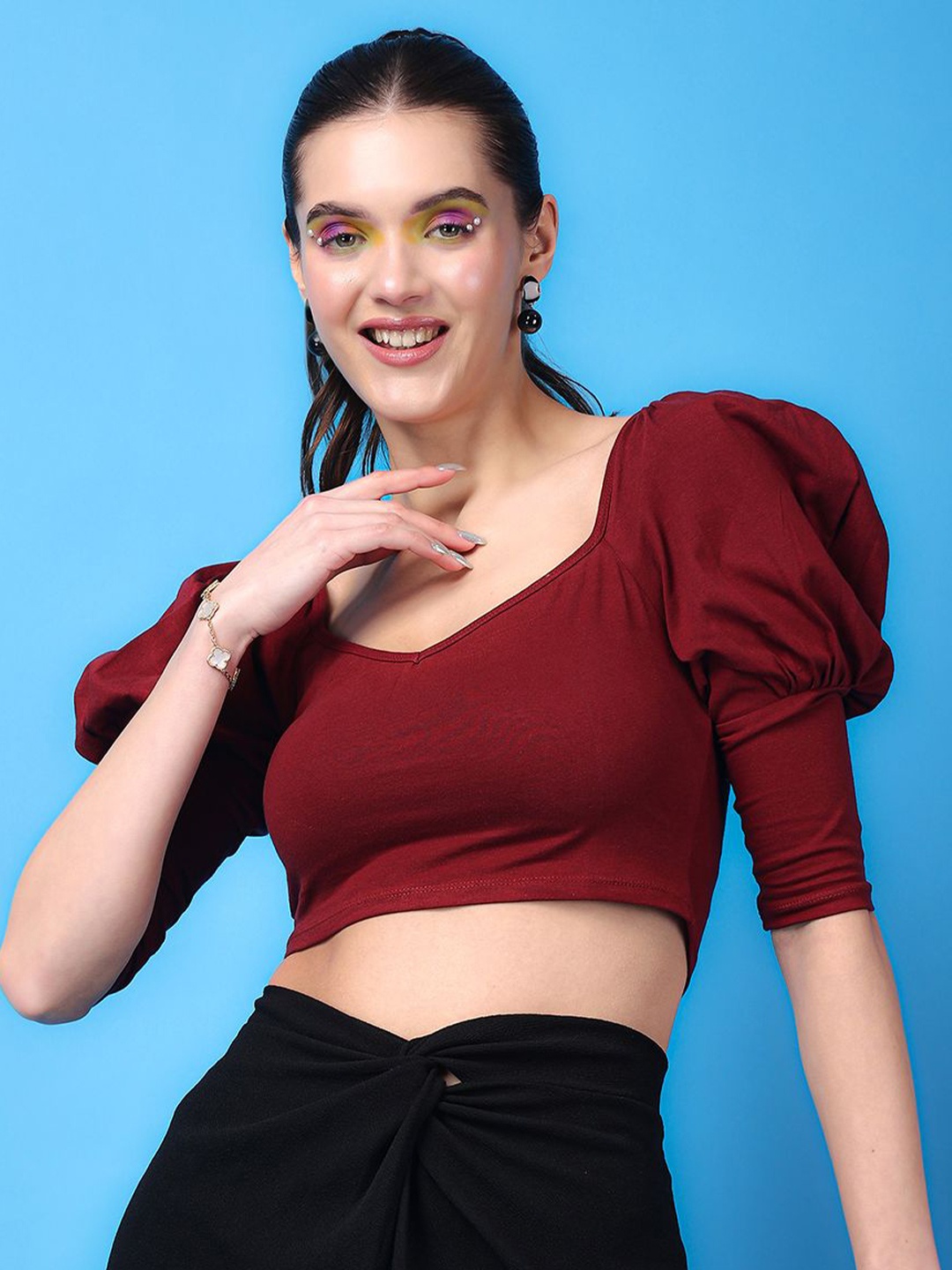 SCORPIUS V-Neck Solid Fitted Crop Top, Maroon