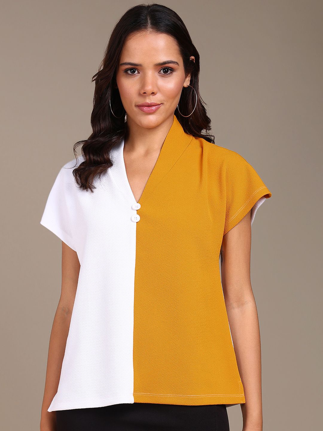

The Roadster Lifestyle Co. Colourblocked V-Neck Top, White