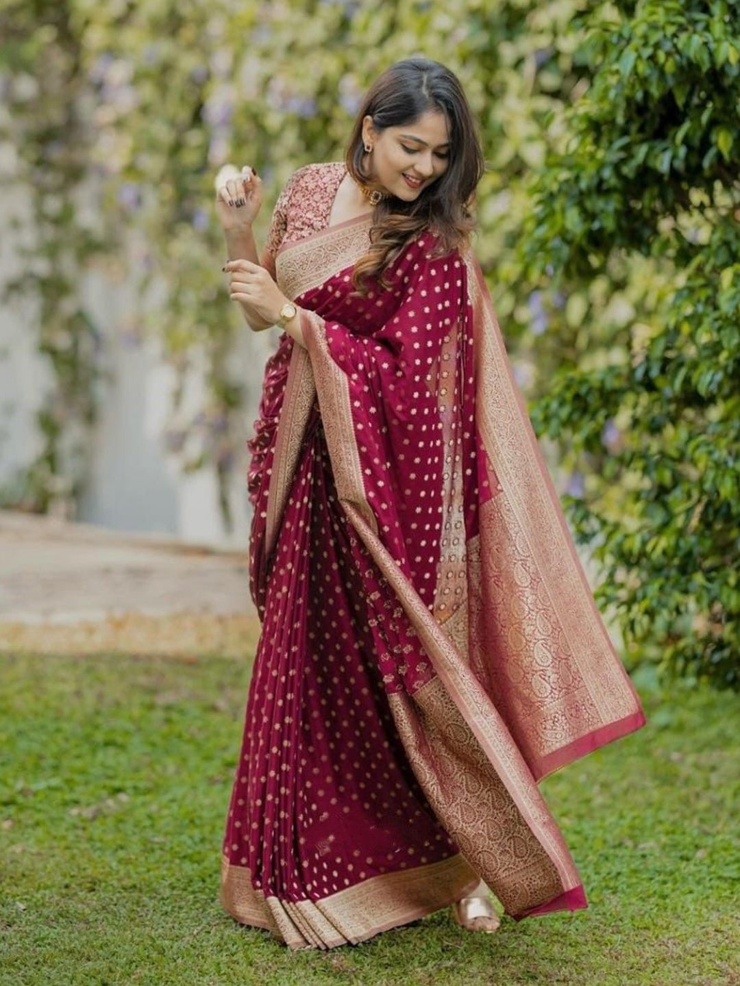 

KALINI Woven Design Zari Saree, Maroon