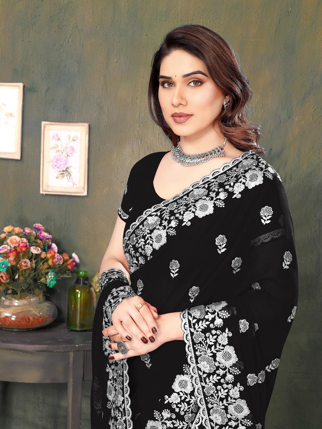 

KHRITI FAB Floral Zari Pure Georgette Saree, Black