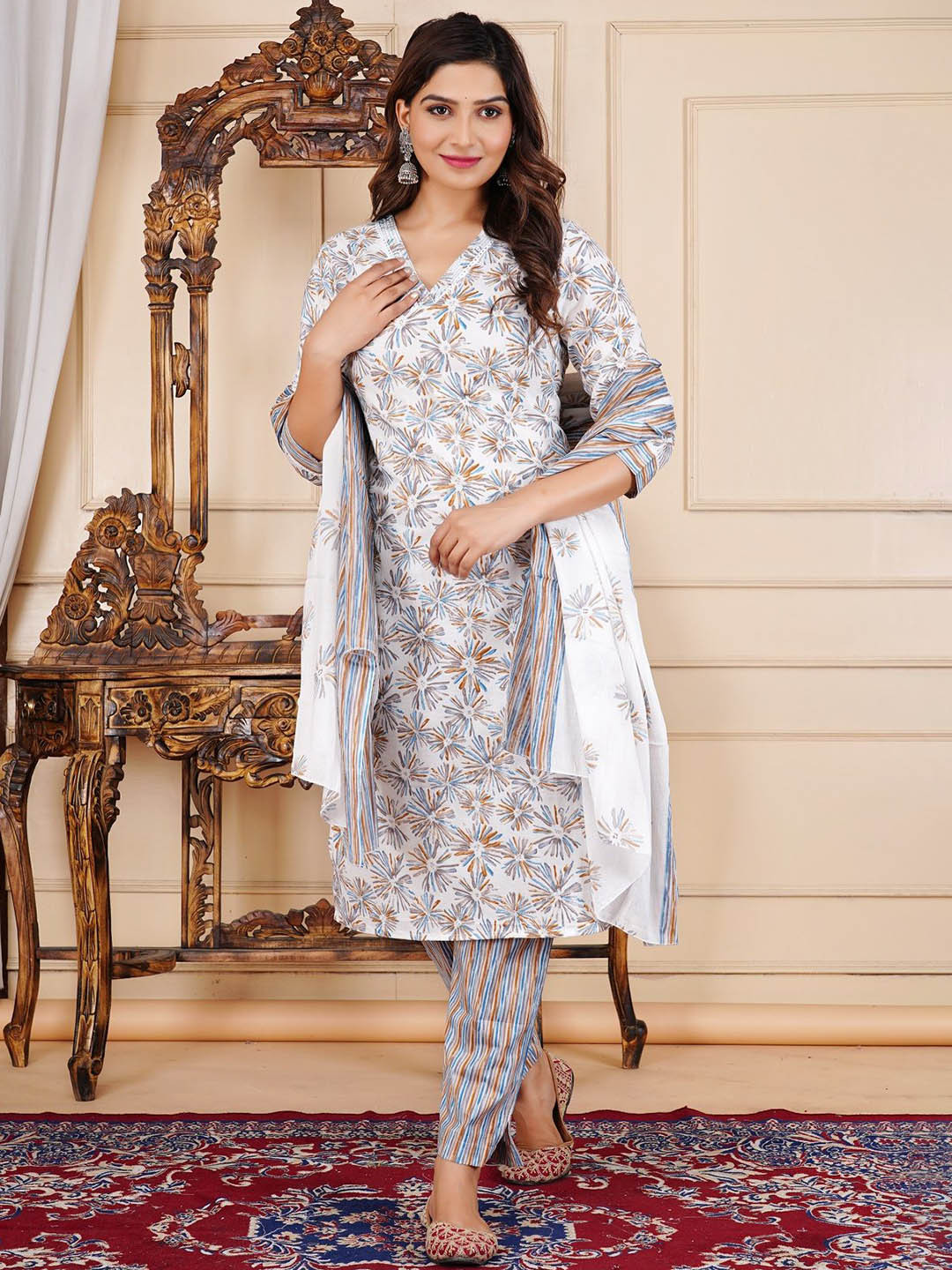 

RAJPUTANA CAMISA Floral Printed Regular Pure Cotton Kurta with Trousers & Dupatta, White