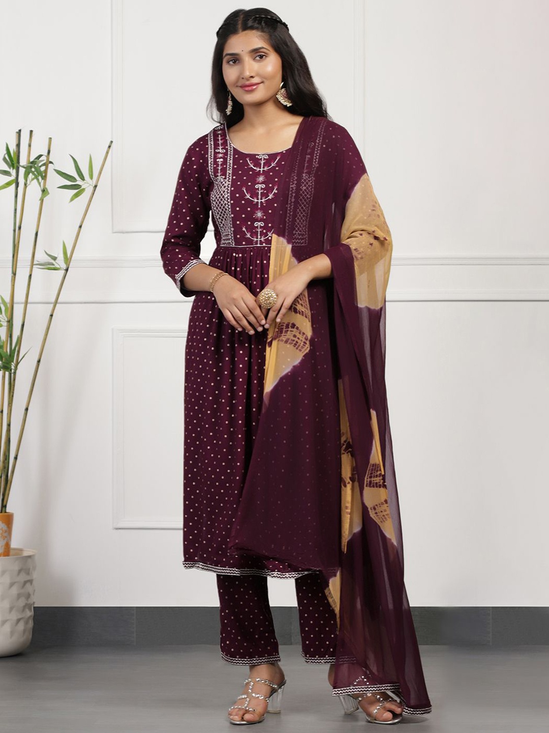 

FASHION DREAM Floral Printed Round Neck Thread Work Kurta With Trousers & Dupatta, Maroon