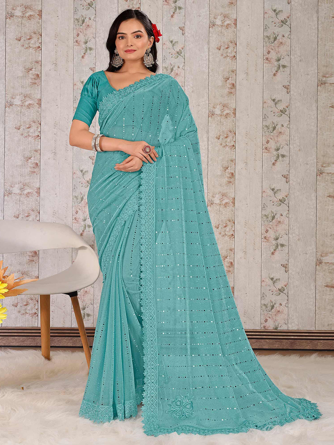 

VRAGI Floral Embroidered Embellished Saree, Turquoise blue