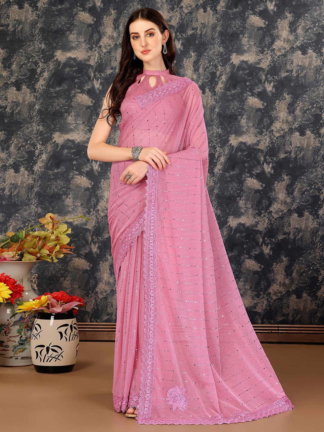 

VRAGI Striped Embroidered Saree, Pink