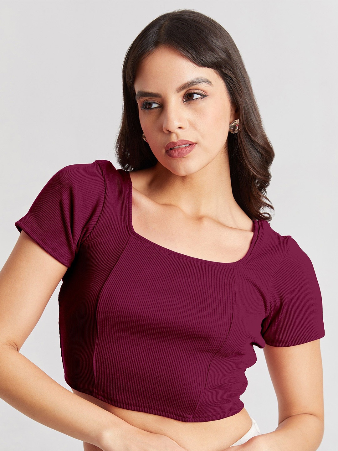 

BerryBird Square Neck Solid Crop Top, Maroon